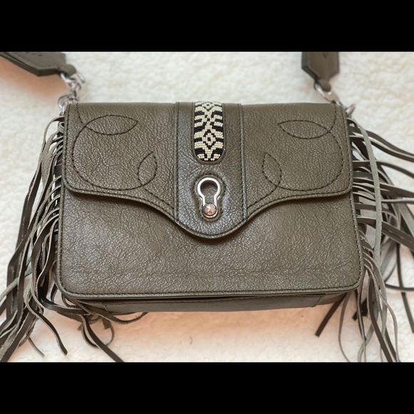 Joni Beaded Shoulder Bag - Picture 3 of 7